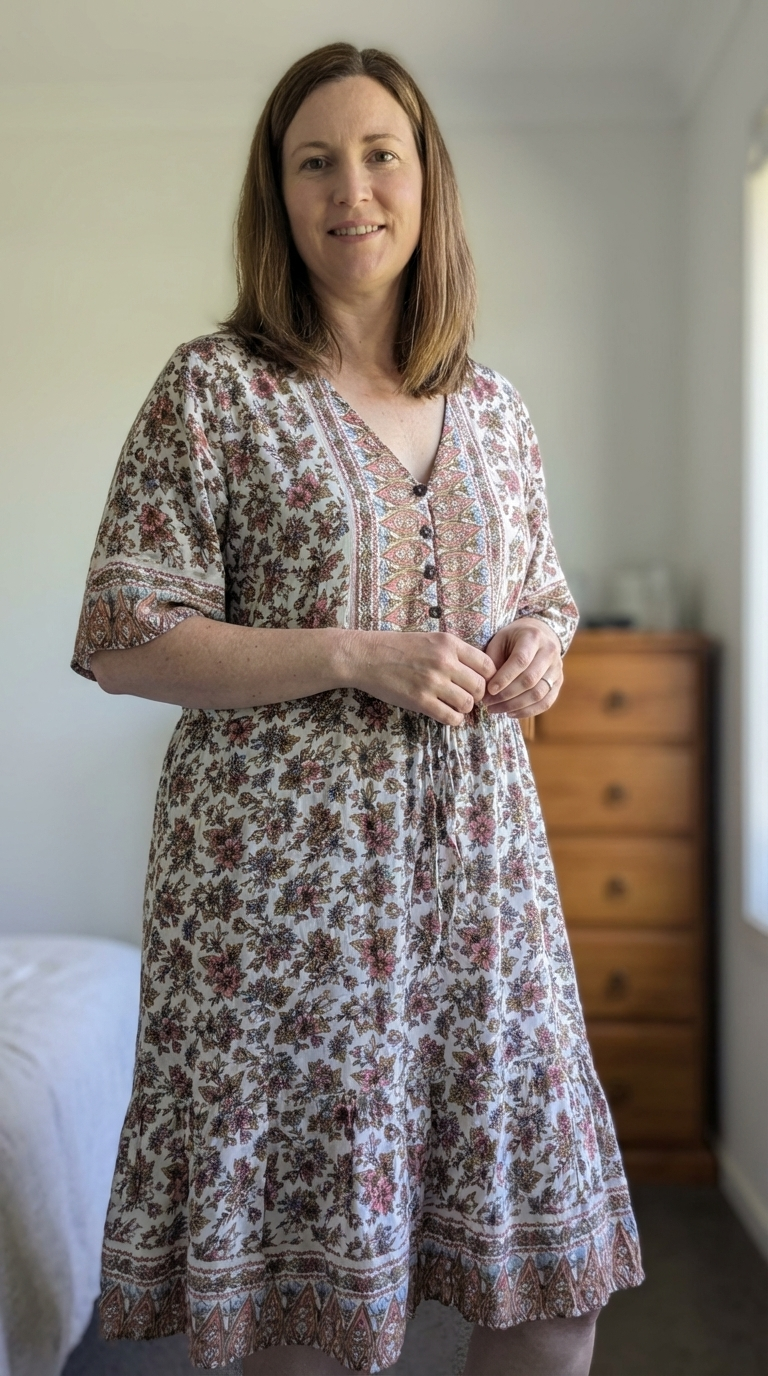 Floral Daisy Dress - Flowy Lightweight Design